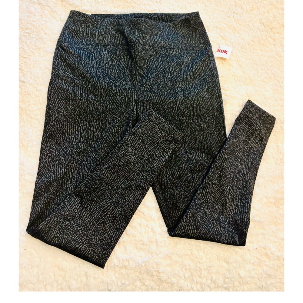 Black and Silver snakeskin print leggings-slacks from Rachel Zoe NWT-Medium
